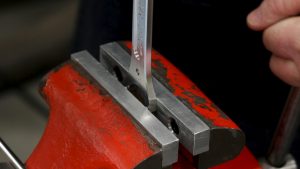 Pressing with the vise